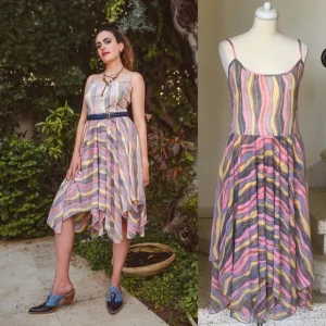 1980's Vintage Wavy Flowy Sleeveless Midi Dress