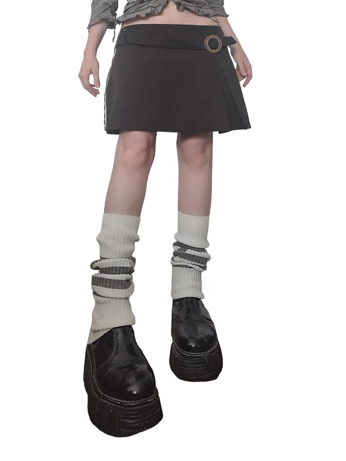 90s downtown brown pleated skirt
