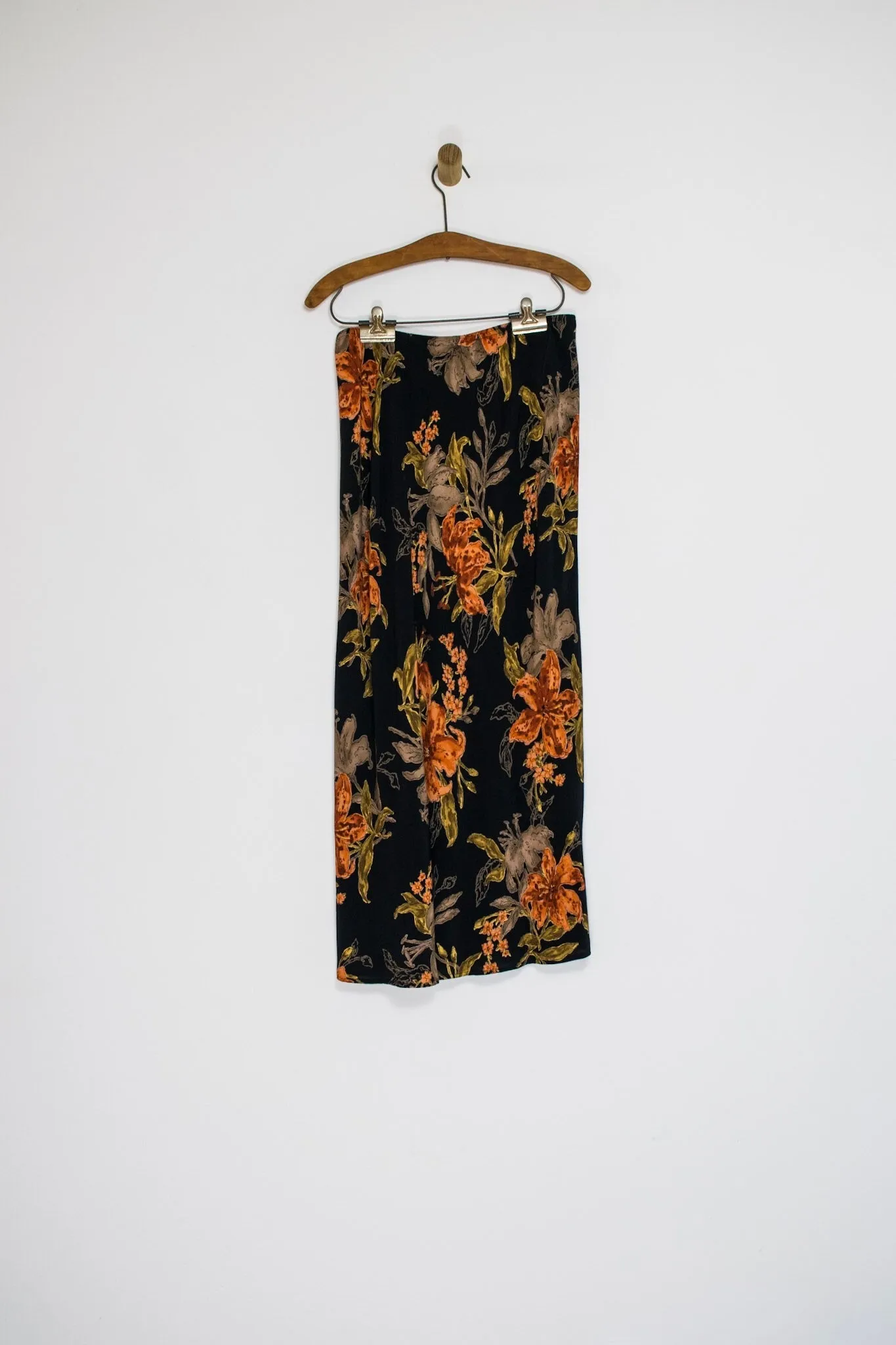 90’s LONG FLORAL SKIRT / MEDIUM