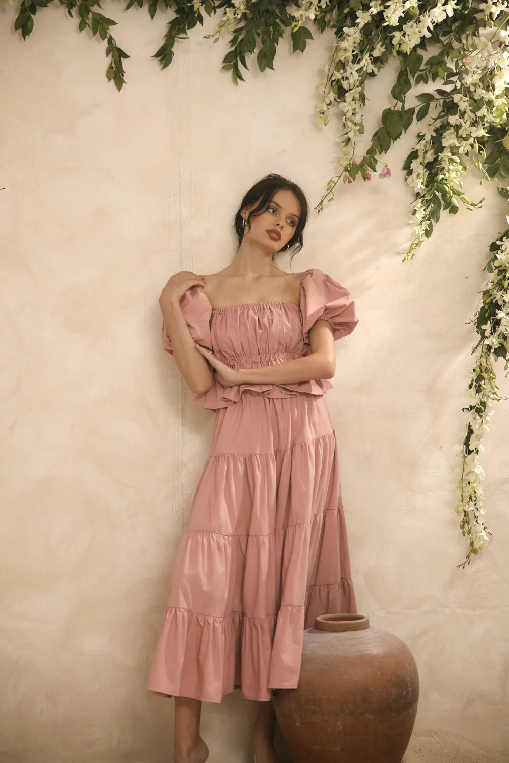 ALBA SET Balloon Sleeve Gartered Top with Four-Layer Midi Skirt (Pink Linen)