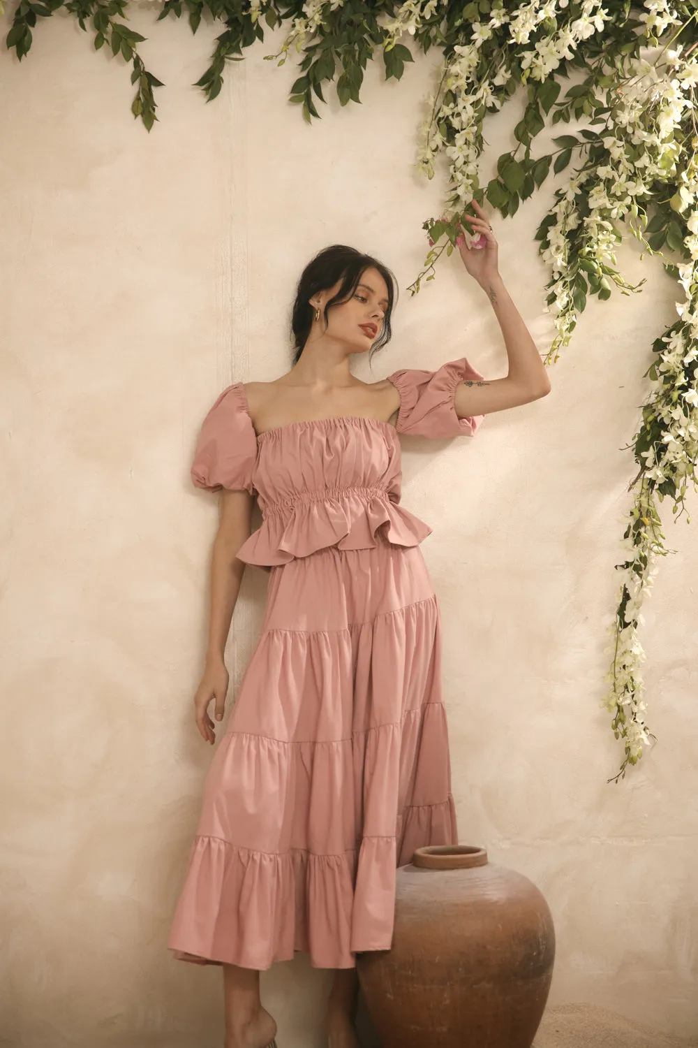 ALBA SET Balloon Sleeve Gartered Top with Four-Layer Midi Skirt (Pink Linen)