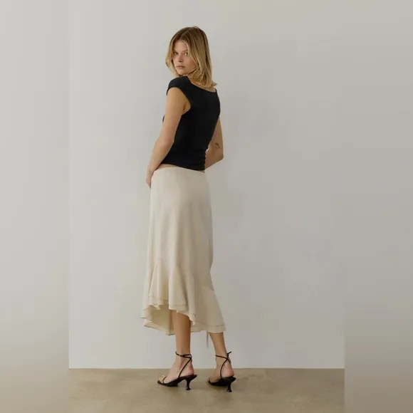 All:row The River skirt low-rise