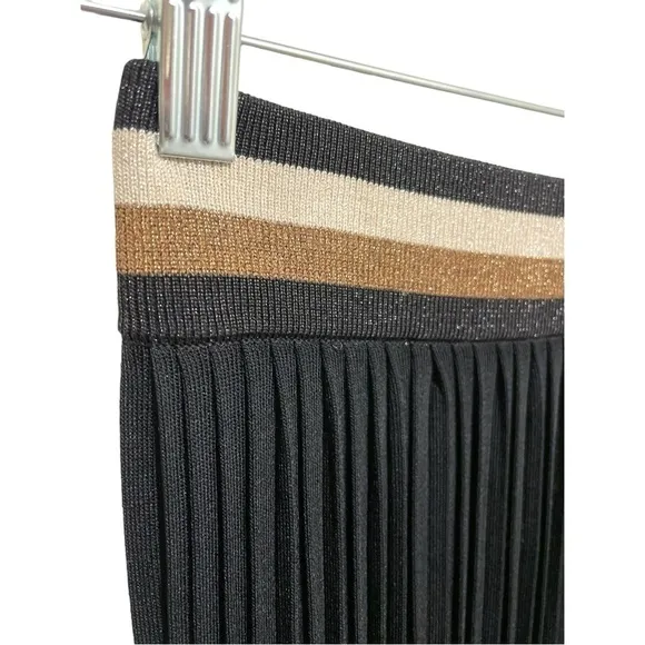 Bailey 44 Pleated Black Skirt, Size Small