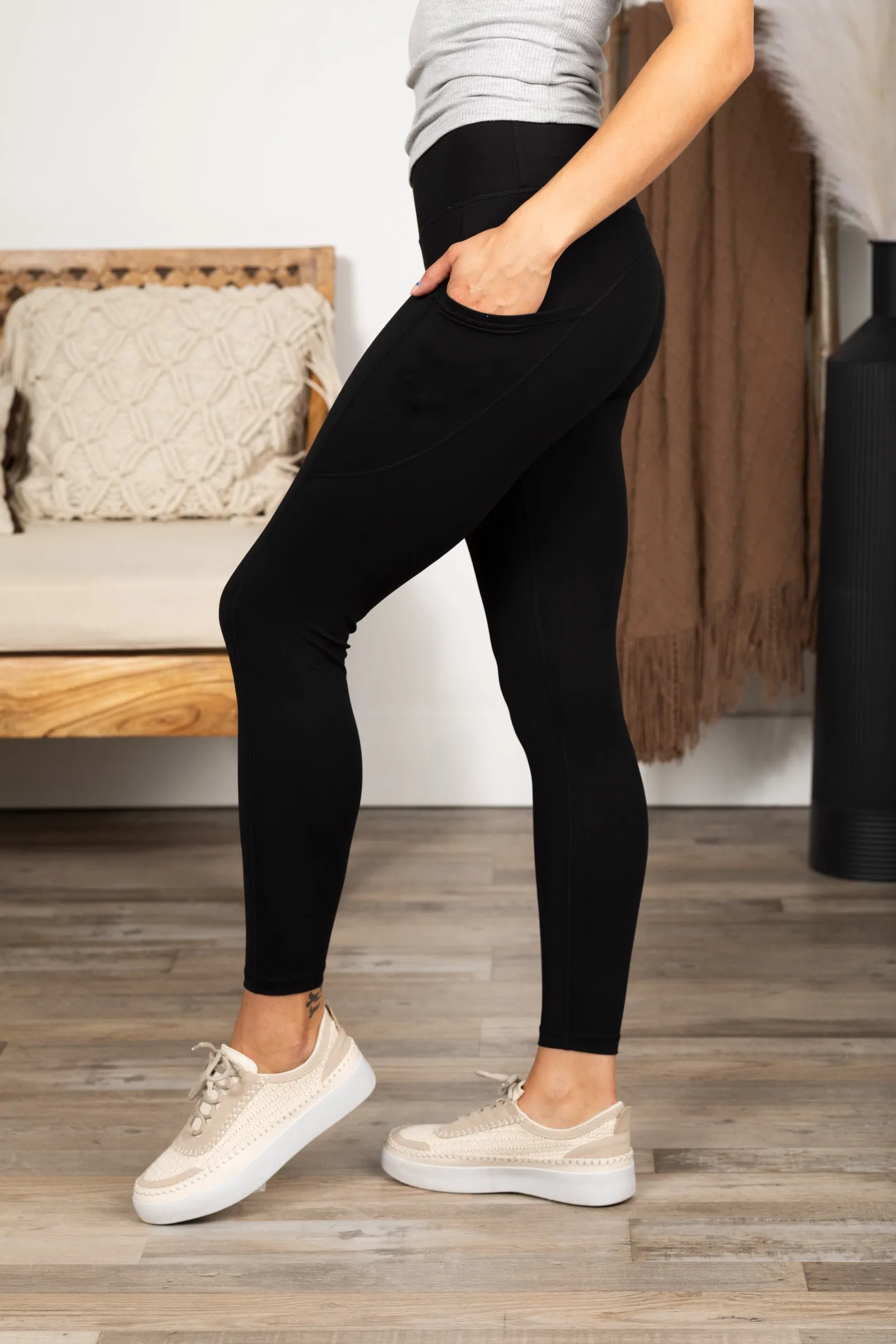 Black Buttery Soft Leggings With Pockets