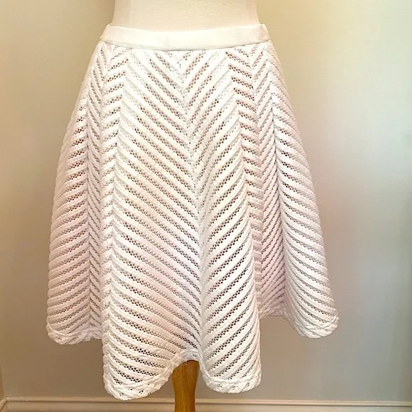 Catherine Malandrino White Laser Cut Eyelet Flare Lined MIDI Skirt Size 6