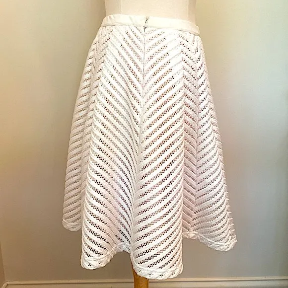 Catherine Malandrino White Laser Cut Eyelet Flare Lined MIDI Skirt Size 6