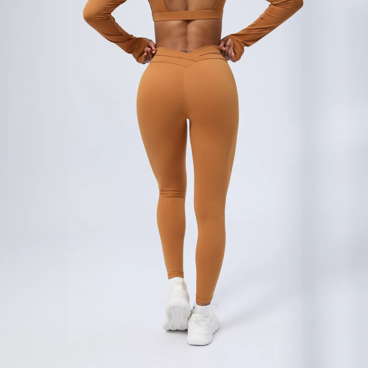 Crescent V-Cross Legging