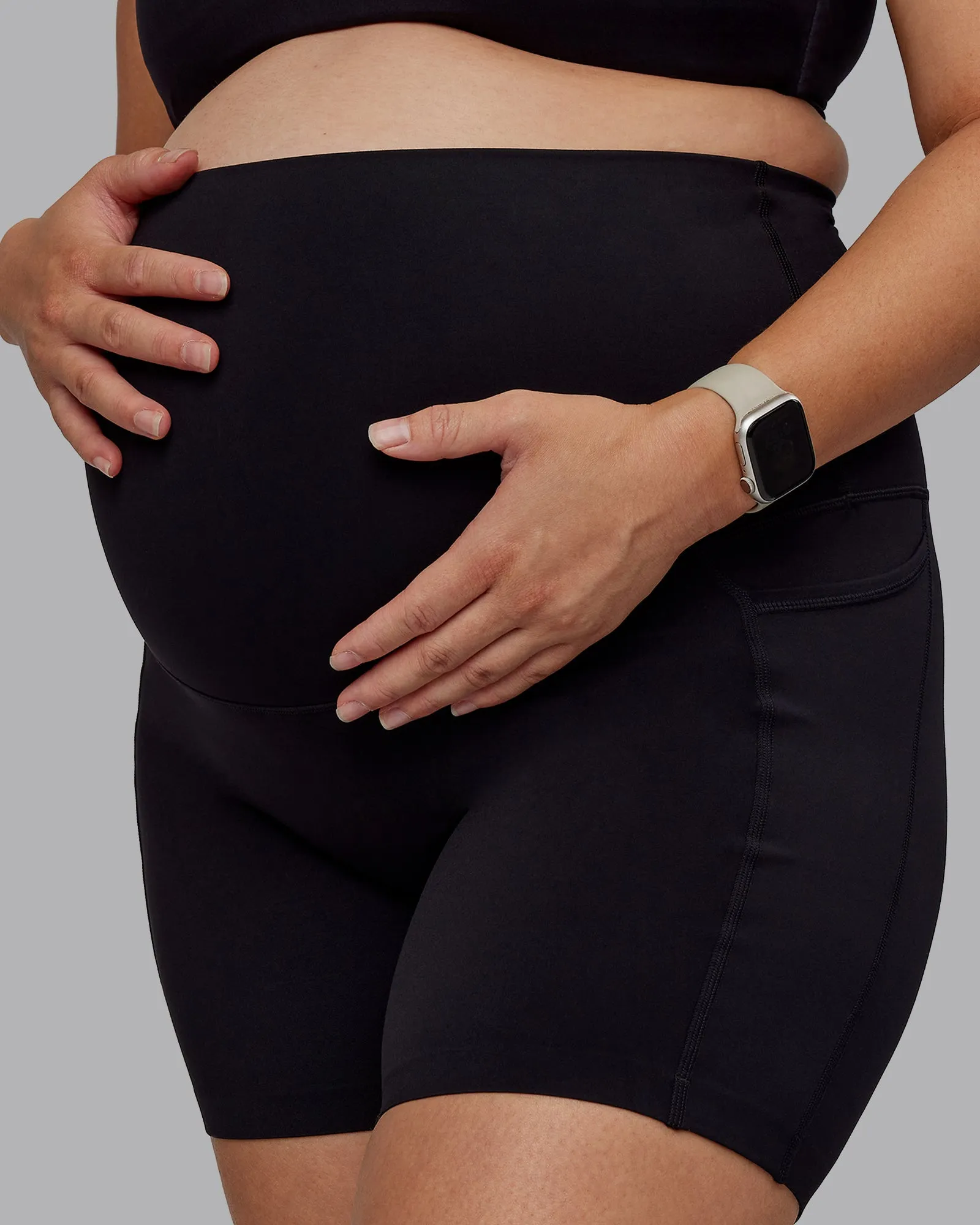 Elixir Maternity Mid Short Tights With Pockets - Black