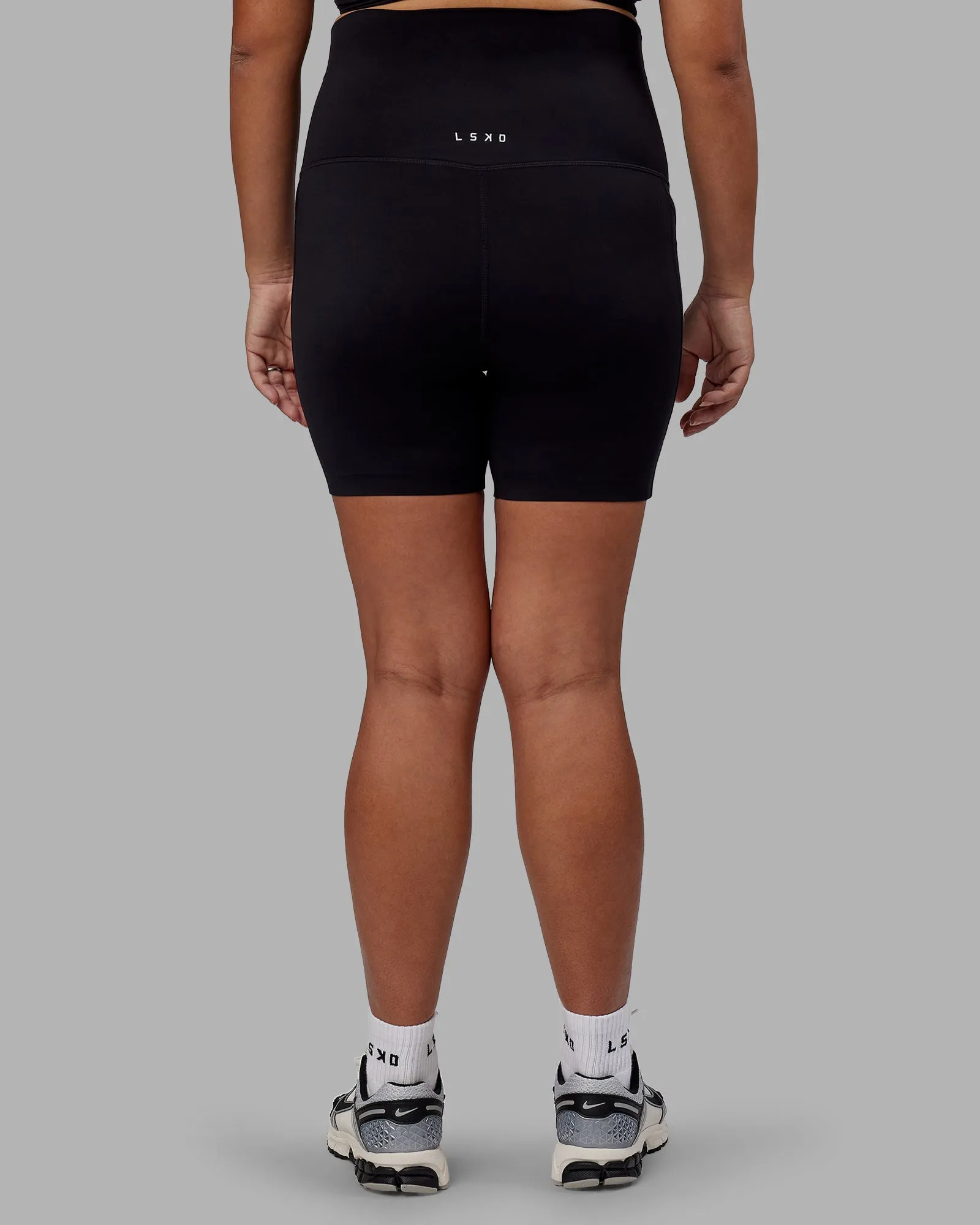 Elixir Maternity Mid Short Tights With Pockets - Black