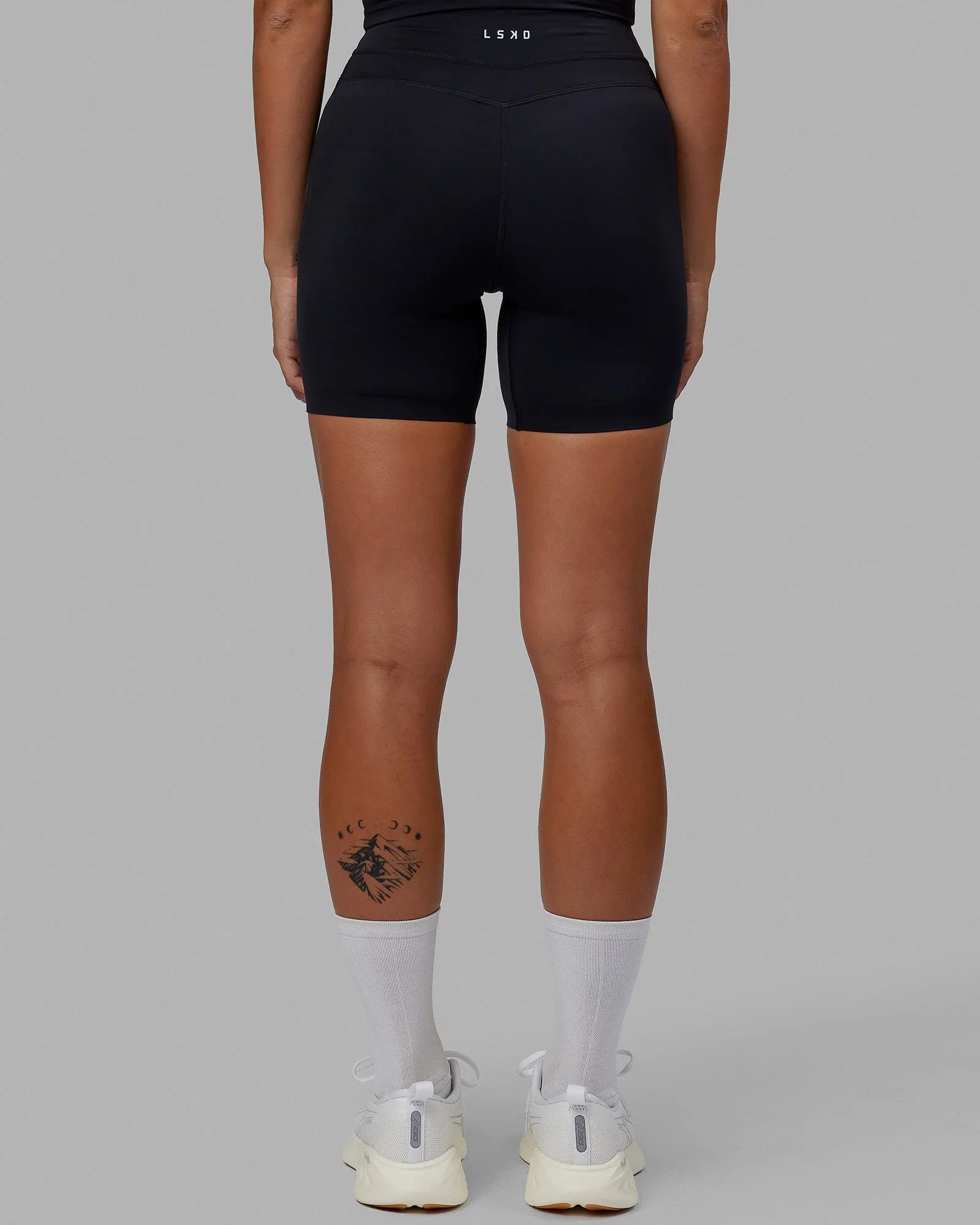 Enhance Mid Short Tights - Black