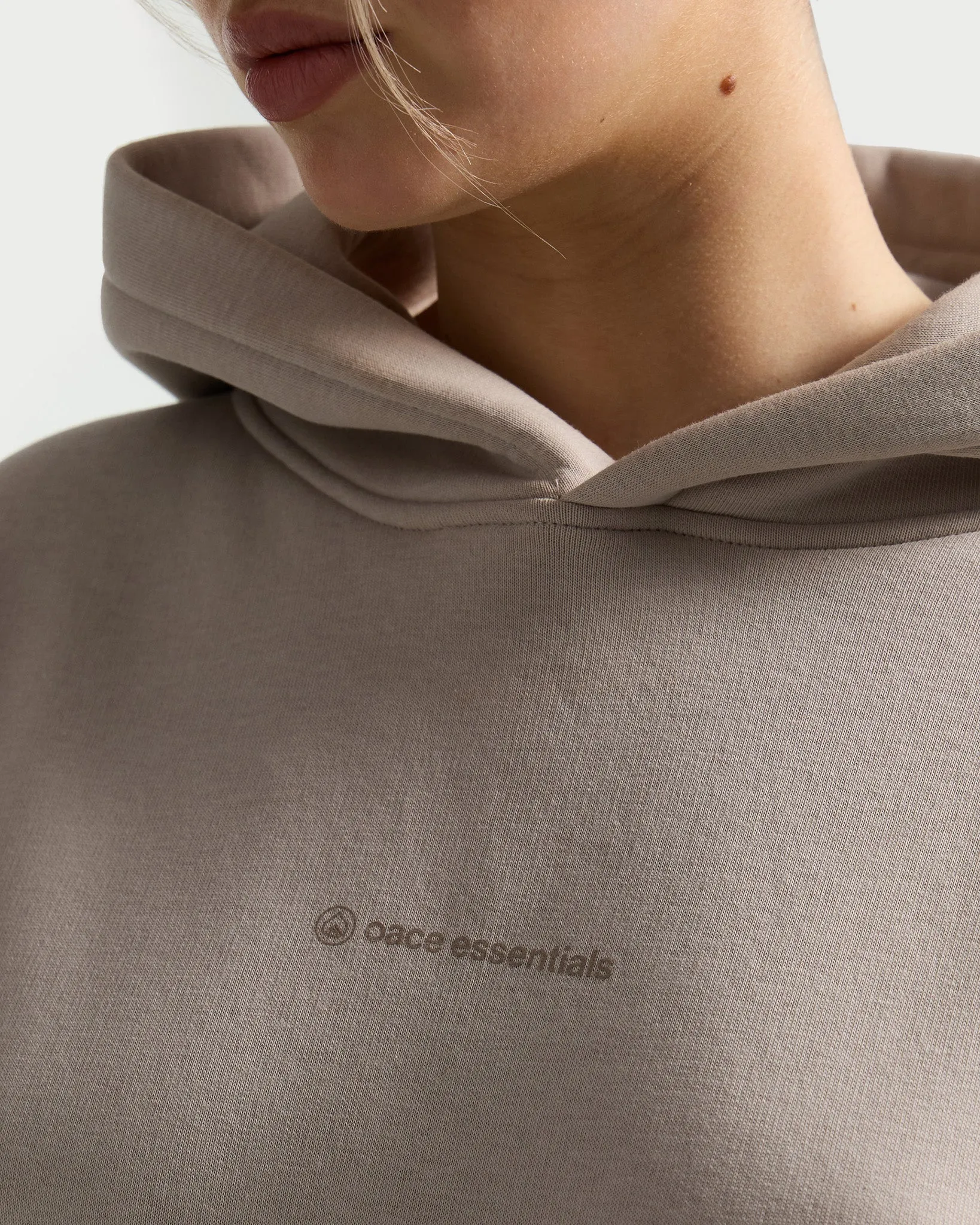 essentials Hoodie (Outlet)