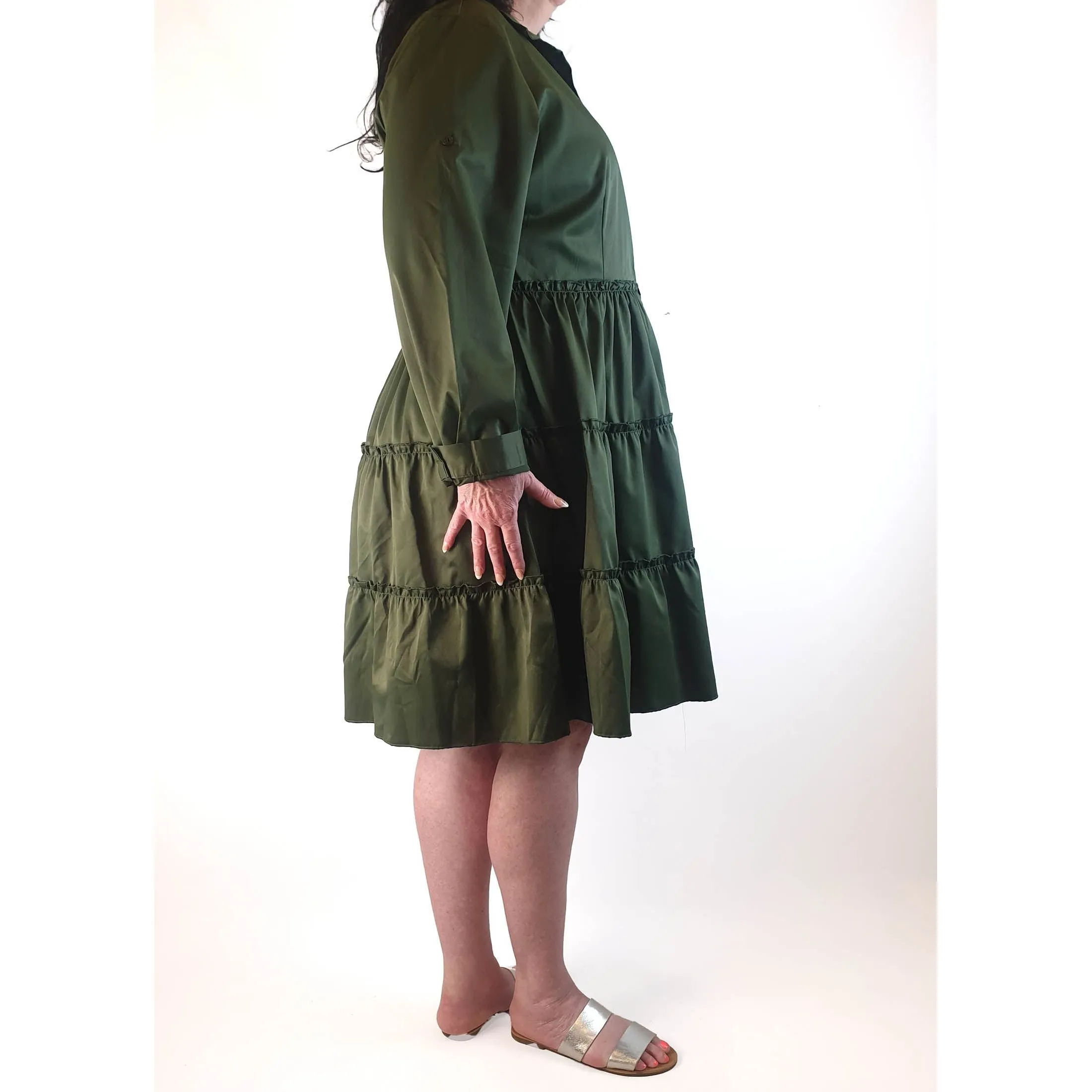 Green long sleeve tiered dress size XL