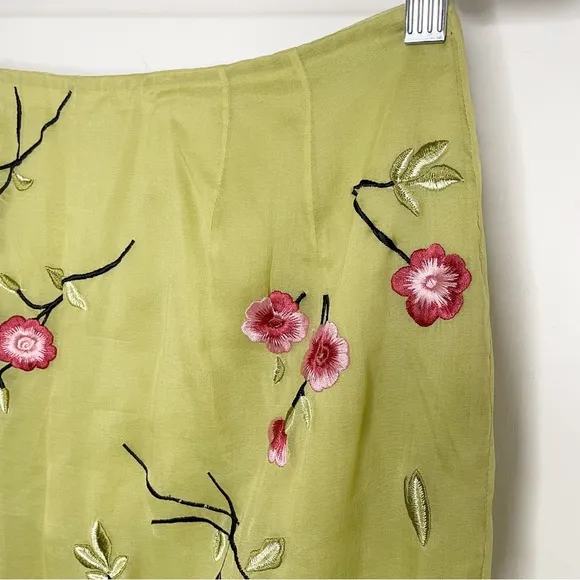Inc international 100% silk midi skirt embellished flor 8 soft green