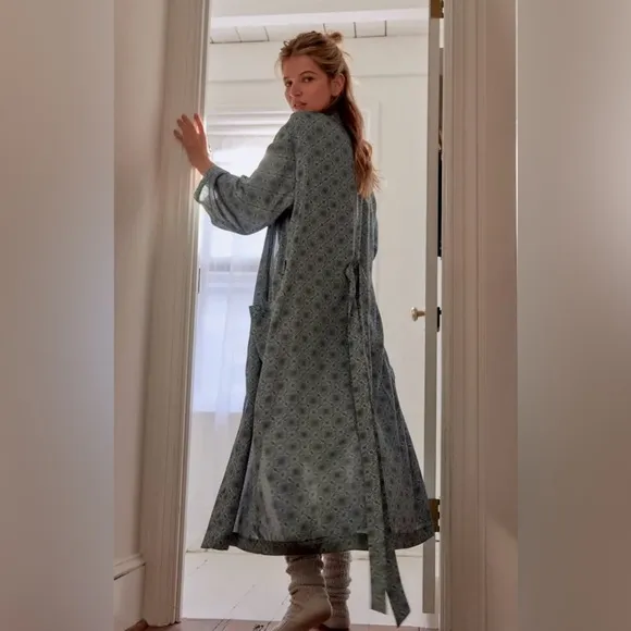 Intimately by Free People Oasis House Robe NWT Size M/L Stone Combo