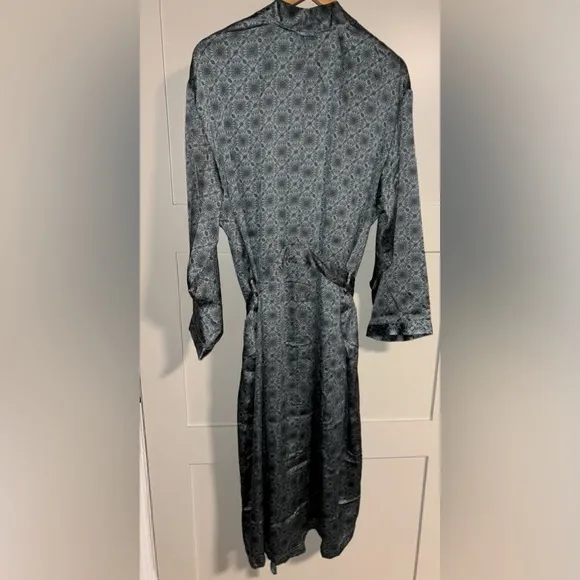 Intimately by Free People Oasis House Robe NWT Size M/L Stone Combo