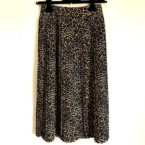 J. Crew Pleated Midi Skirt In Leopard Print Size 00 EUC