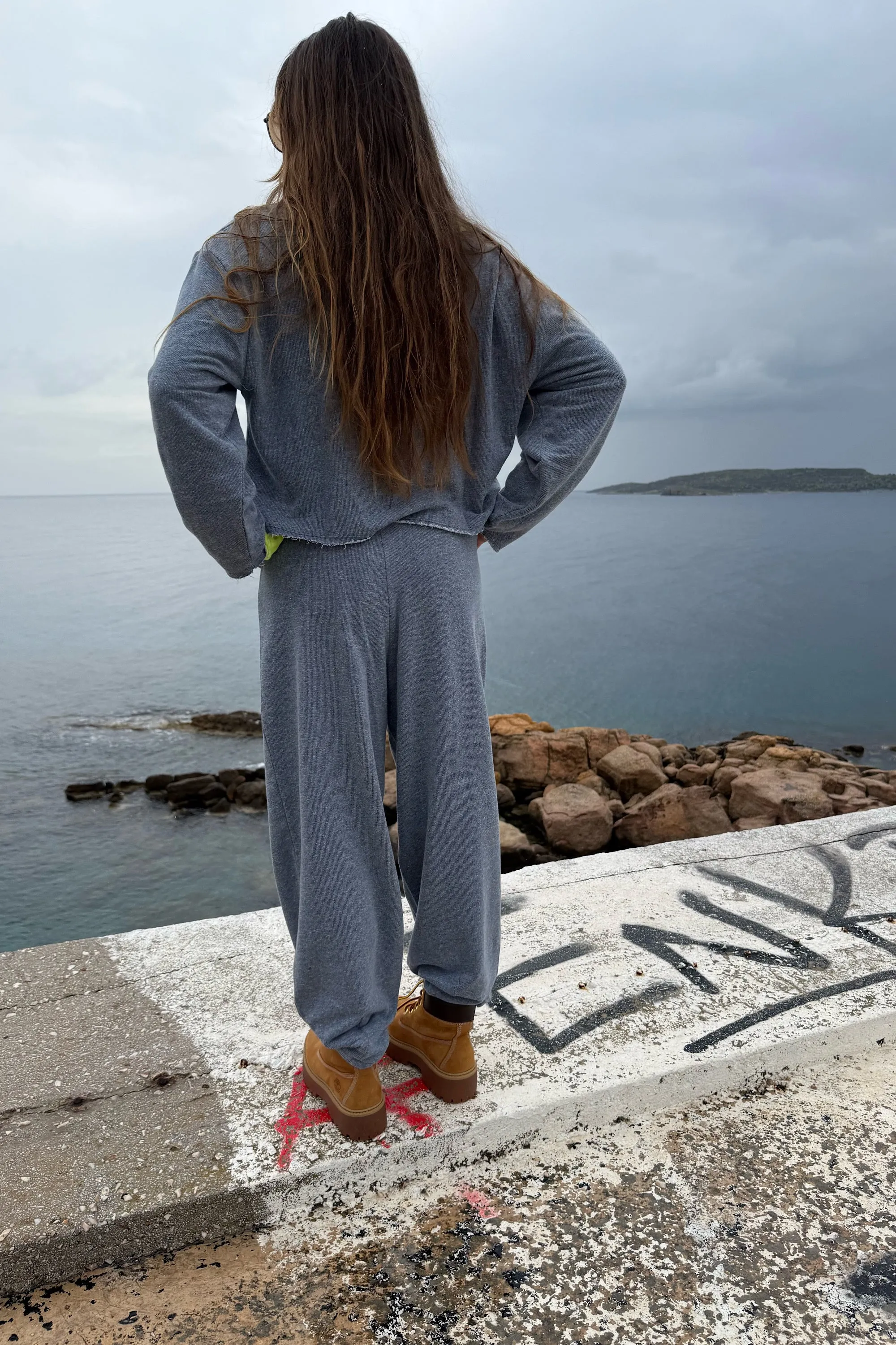 JOGGERS