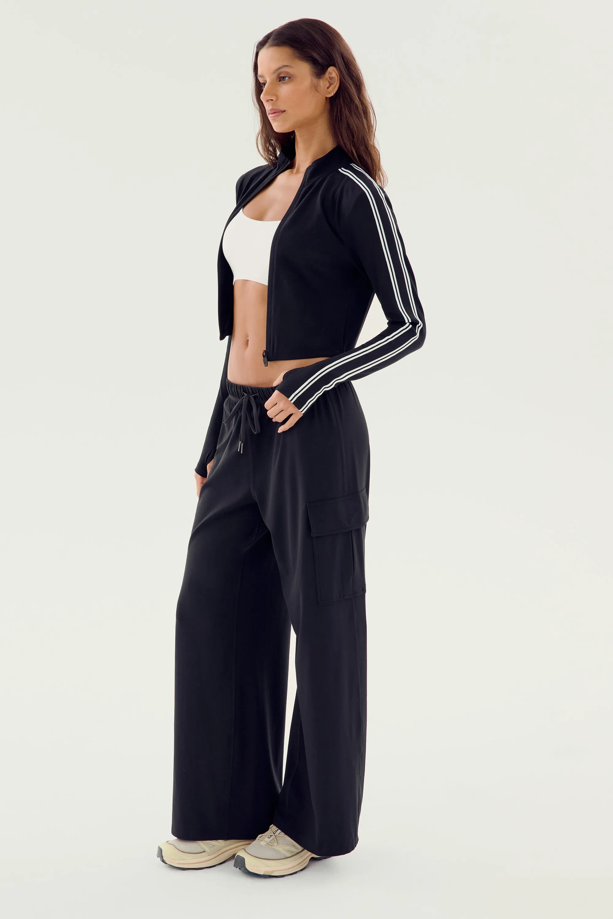 Leo Airweight Jacket Crop - Black/White