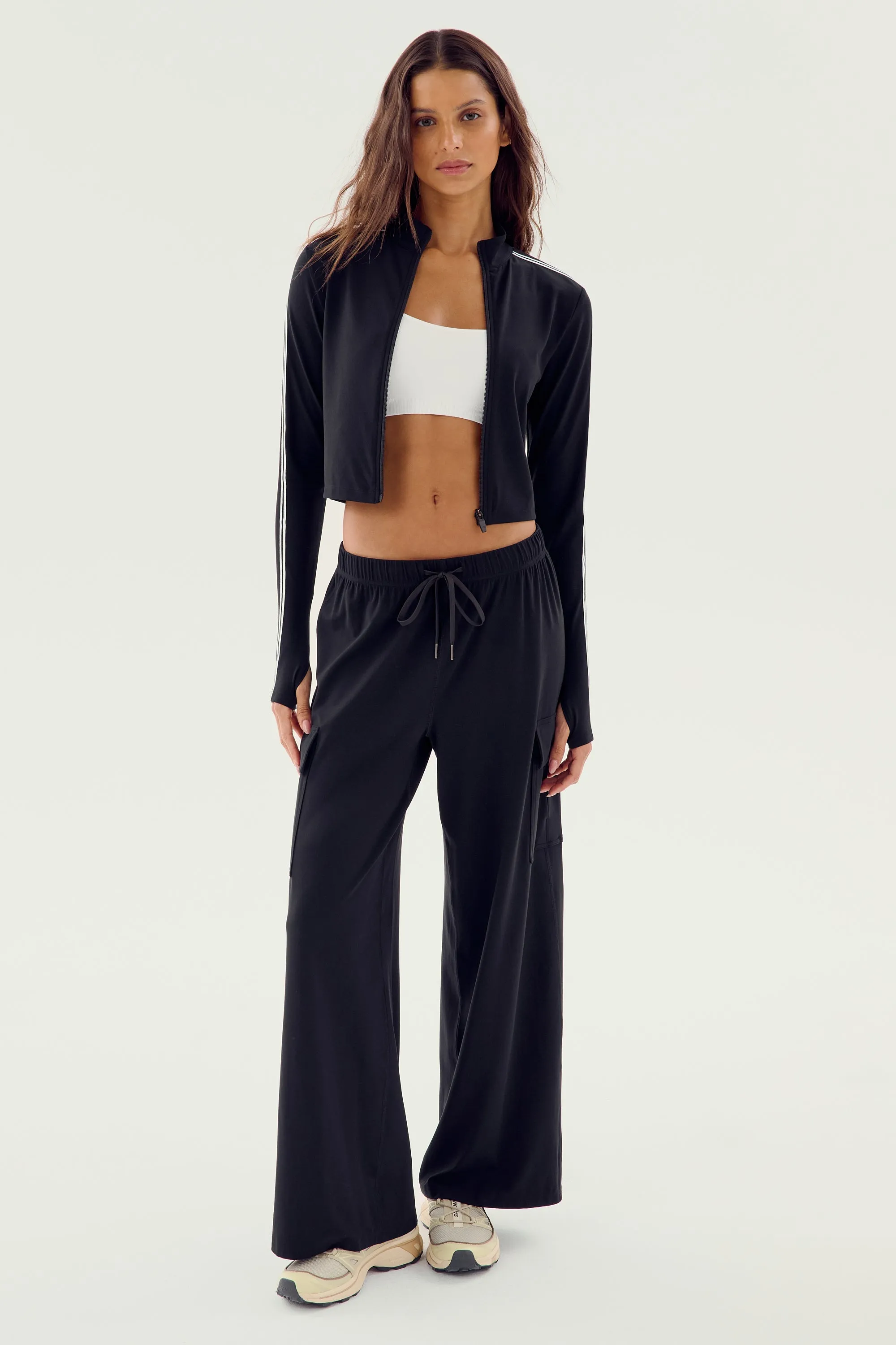 Leo Airweight Jacket Crop - Black/White