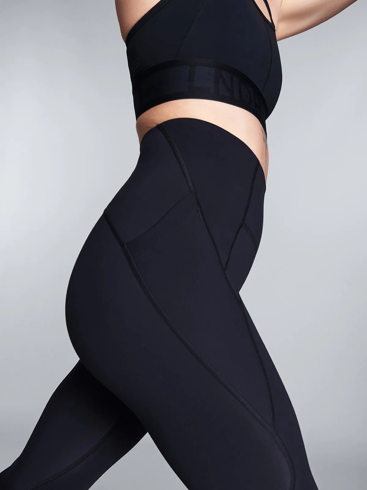 LIGHTSPEED 8/8 Legging Black