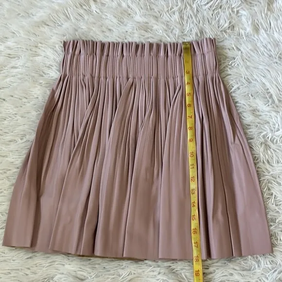 Lulus Women’s Lead the Pack Mauve/Salmon Pleated Vegan Leather Mini Skirt Medium