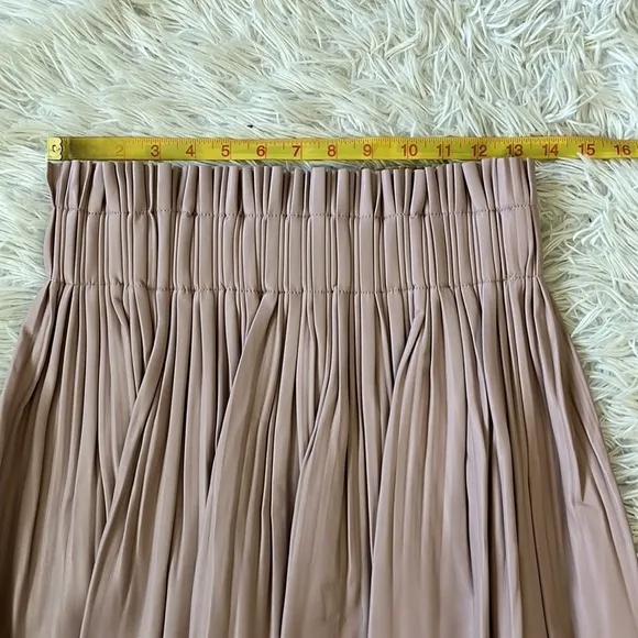 Lulus Women’s Lead the Pack Mauve/Salmon Pleated Vegan Leather Mini Skirt Medium