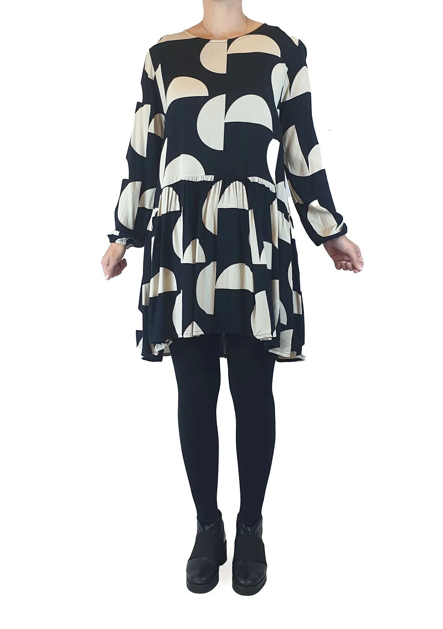 Mister Zimi black and white print long sleeve dress size 8