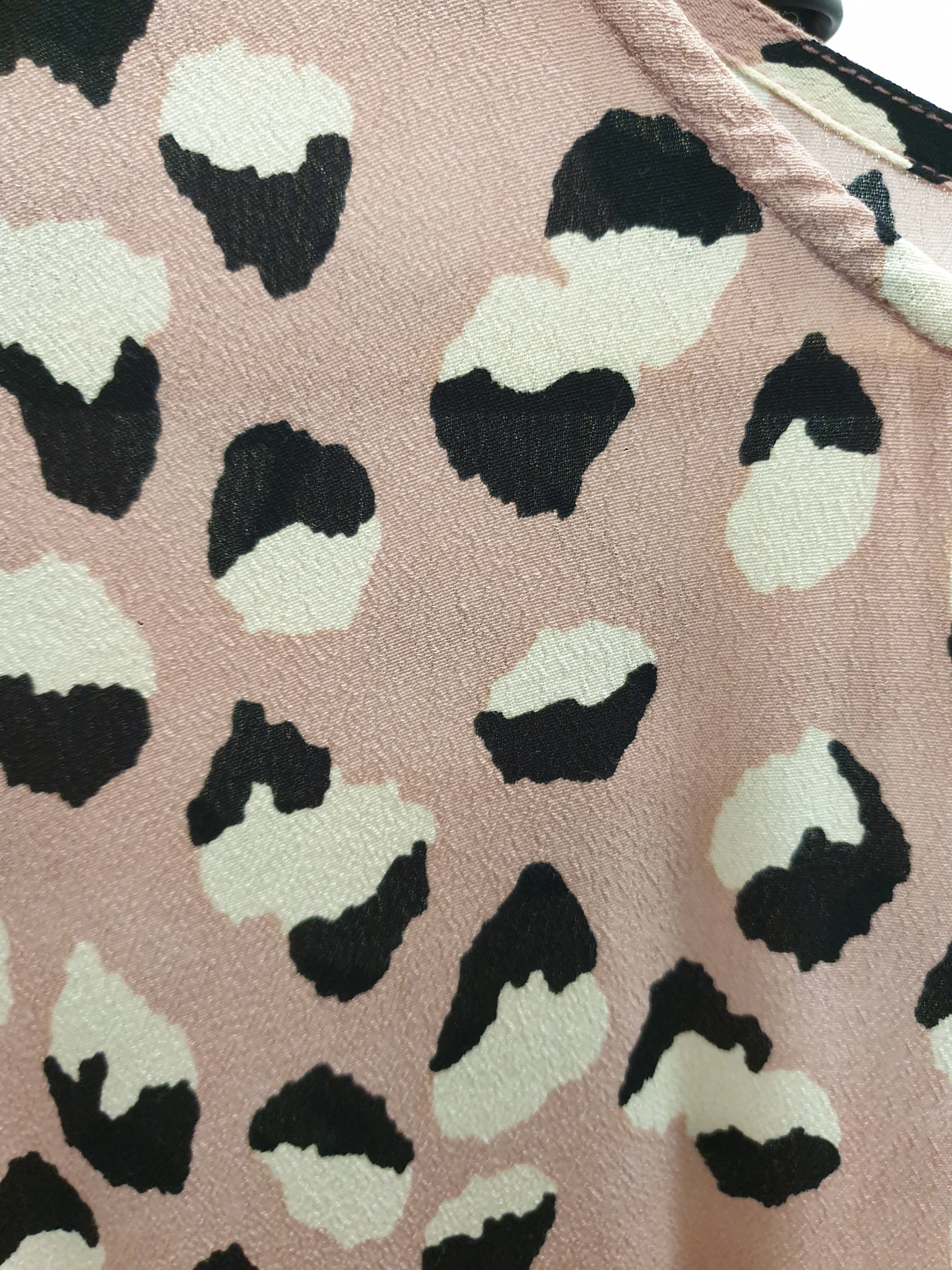 Mister Zimi pink animal print long sleeve dress size 8