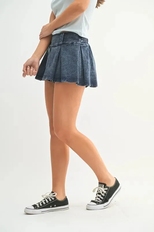 MONO B Mineral Wash Pleated Mini Skort