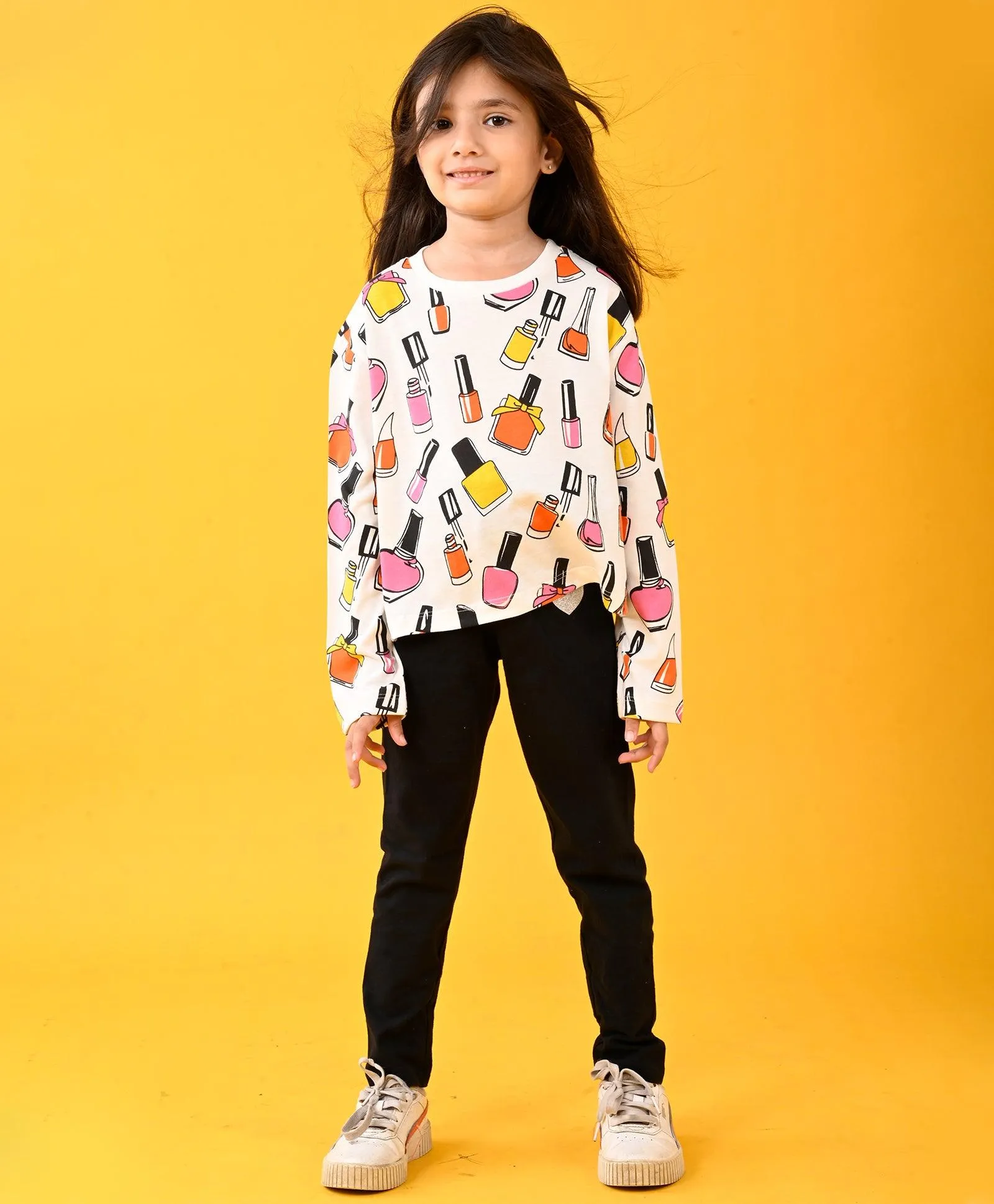 NAIL PAINT FUN LONG SLEEVES T-SHIRT AND BLACK FLEECE JOGGER SET - WHITE/BLACK