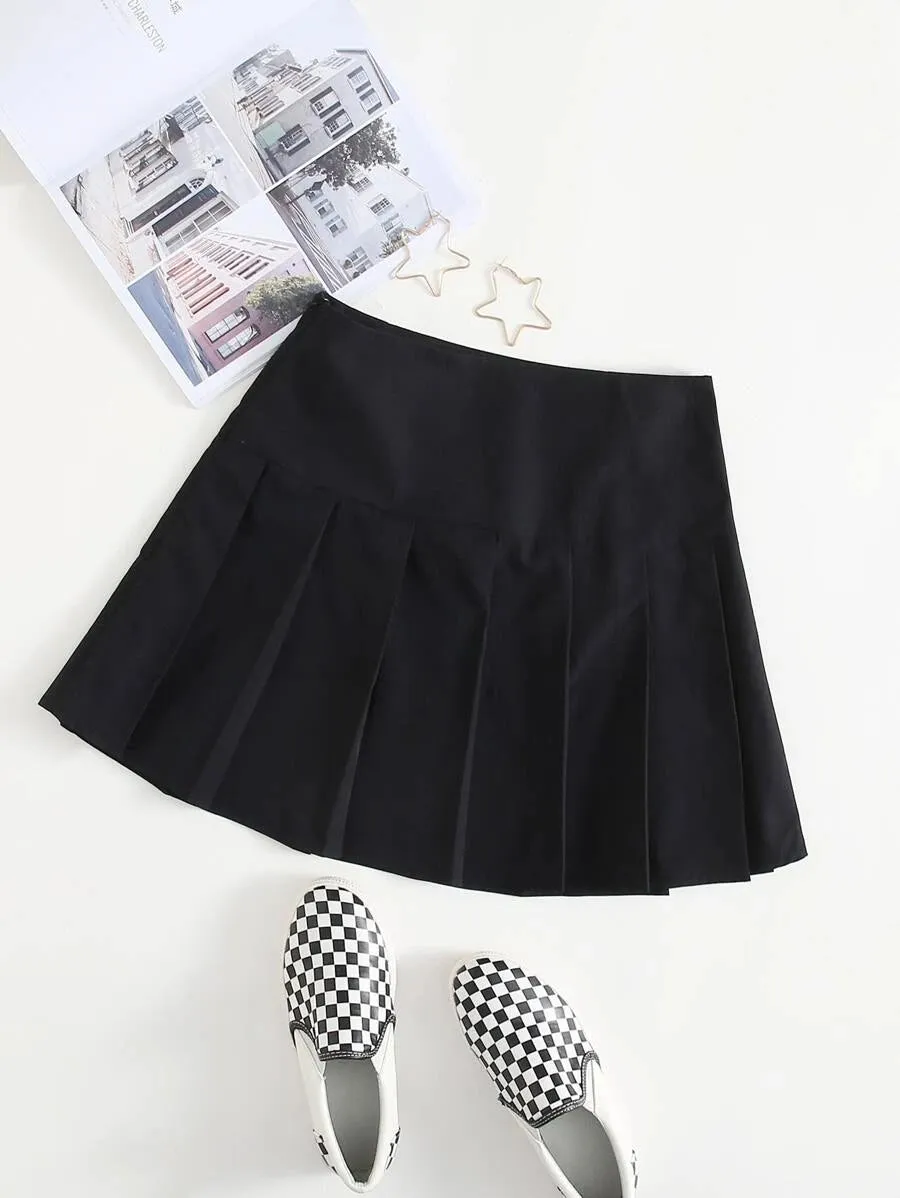 New Shein Solid Pleated Mini Skirt, Black, Sz M!