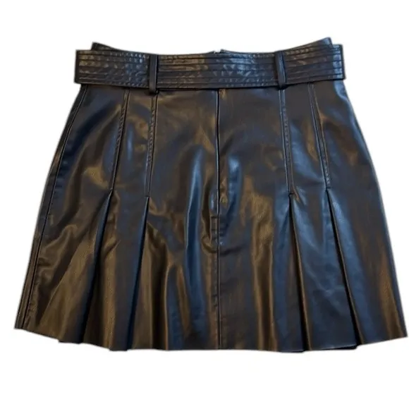 New Zara Faux Leather Pleated Mini Skirt  Belted Dark Academia Goth Style