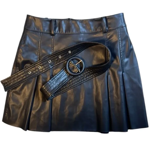 New Zara Faux Leather Pleated Mini Skirt  Belted Dark Academia Goth Style