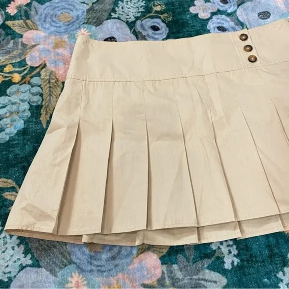 NWT Anthropologie Pleated Mini Skirt Khaki Tank Button Y2k 90s size 14