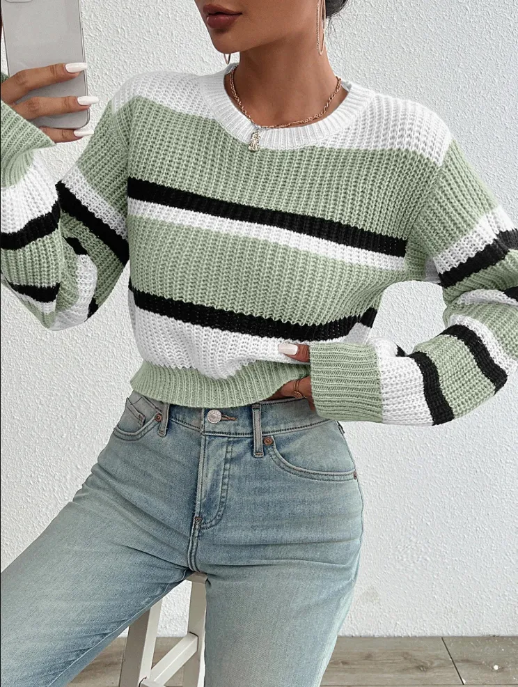 Oversized acrylic knit women's sweater, round neck, long sleeves