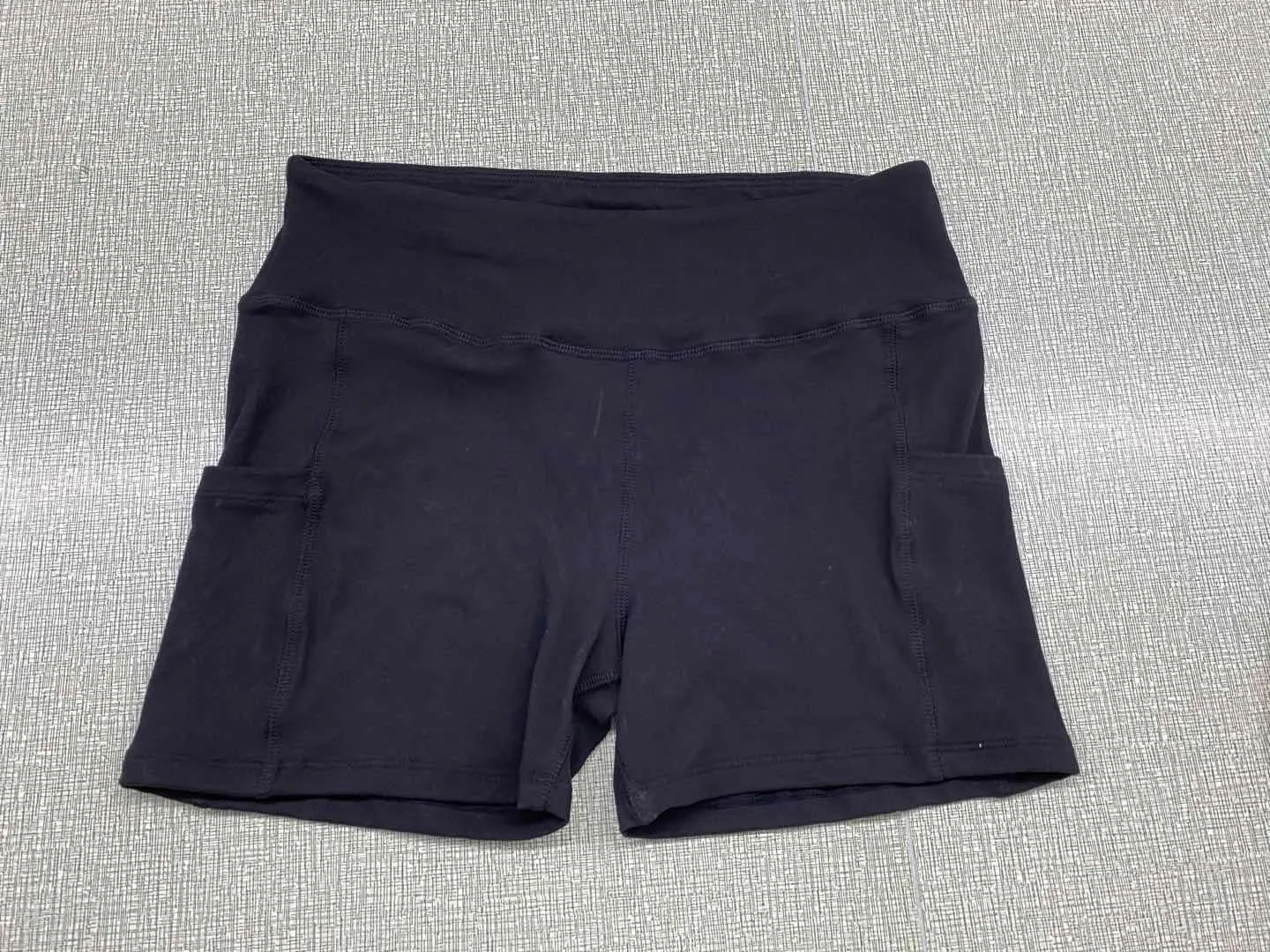 PRE ORDER SOLID BLACK SHORTS WITH SIDE POCKETS - EXCLUSIVE! BATCH 1 (WHOLESALE) 04102024