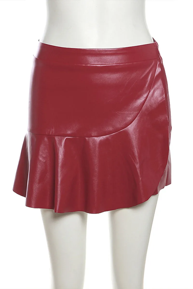 QH611 Faux Leather Pleated Mini Skirt