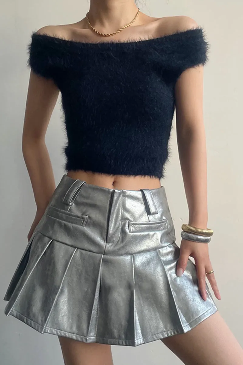 QK0556 Vegan Leather Pleated Skirt