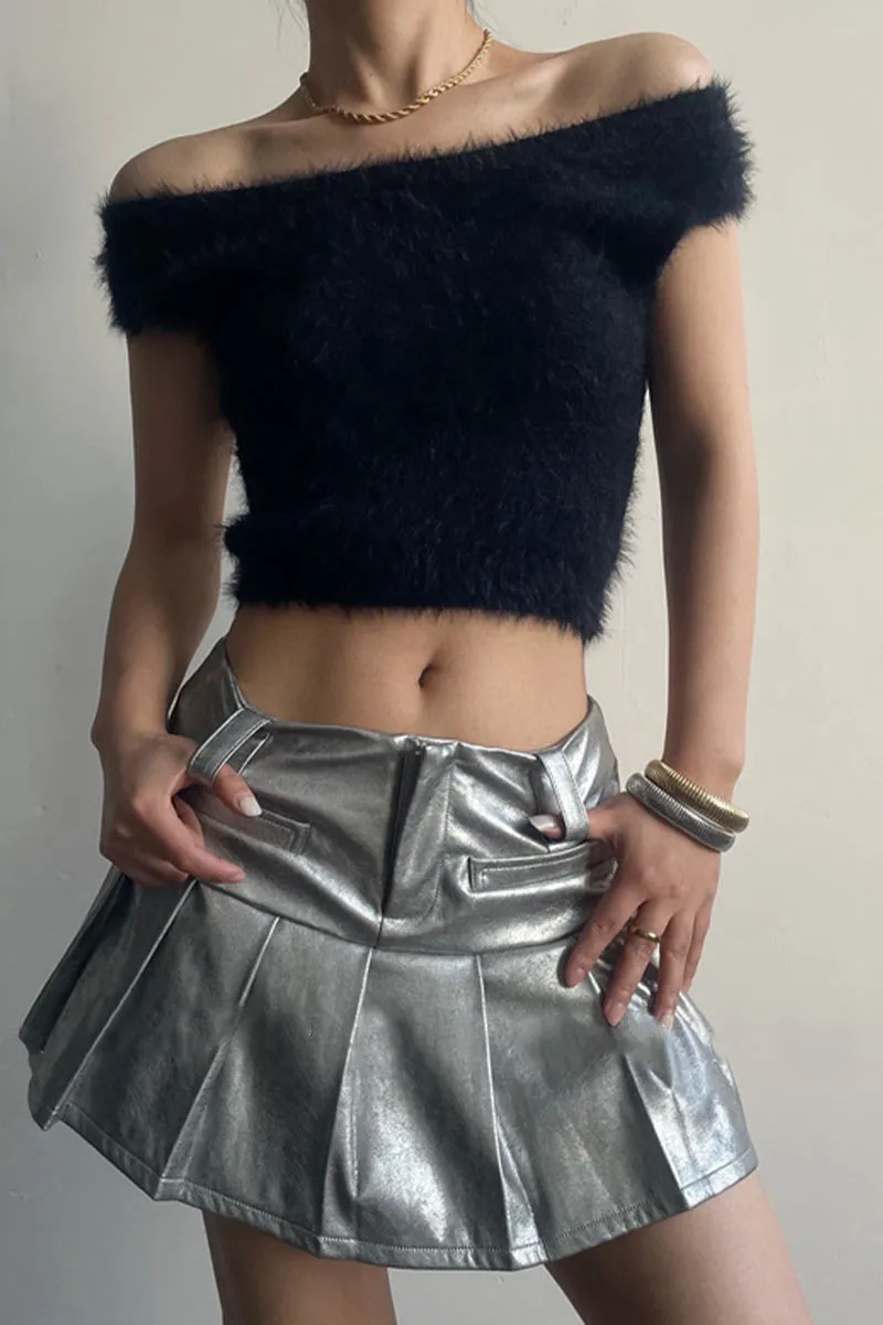 QK0556 Vegan Leather Pleated Skirt