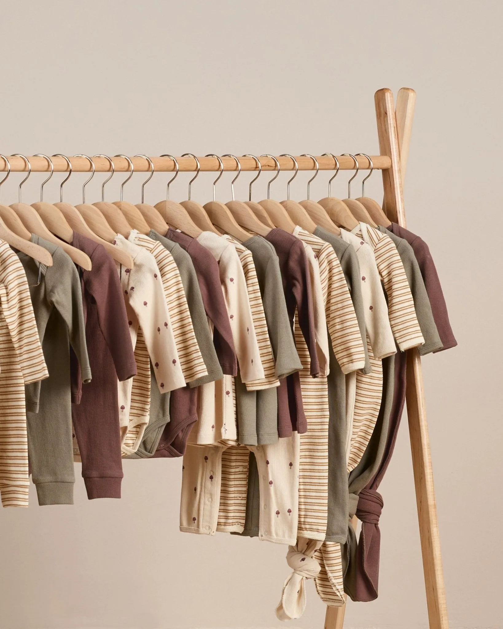 Ribbed Baby Jumpsuit || Golden Stripe