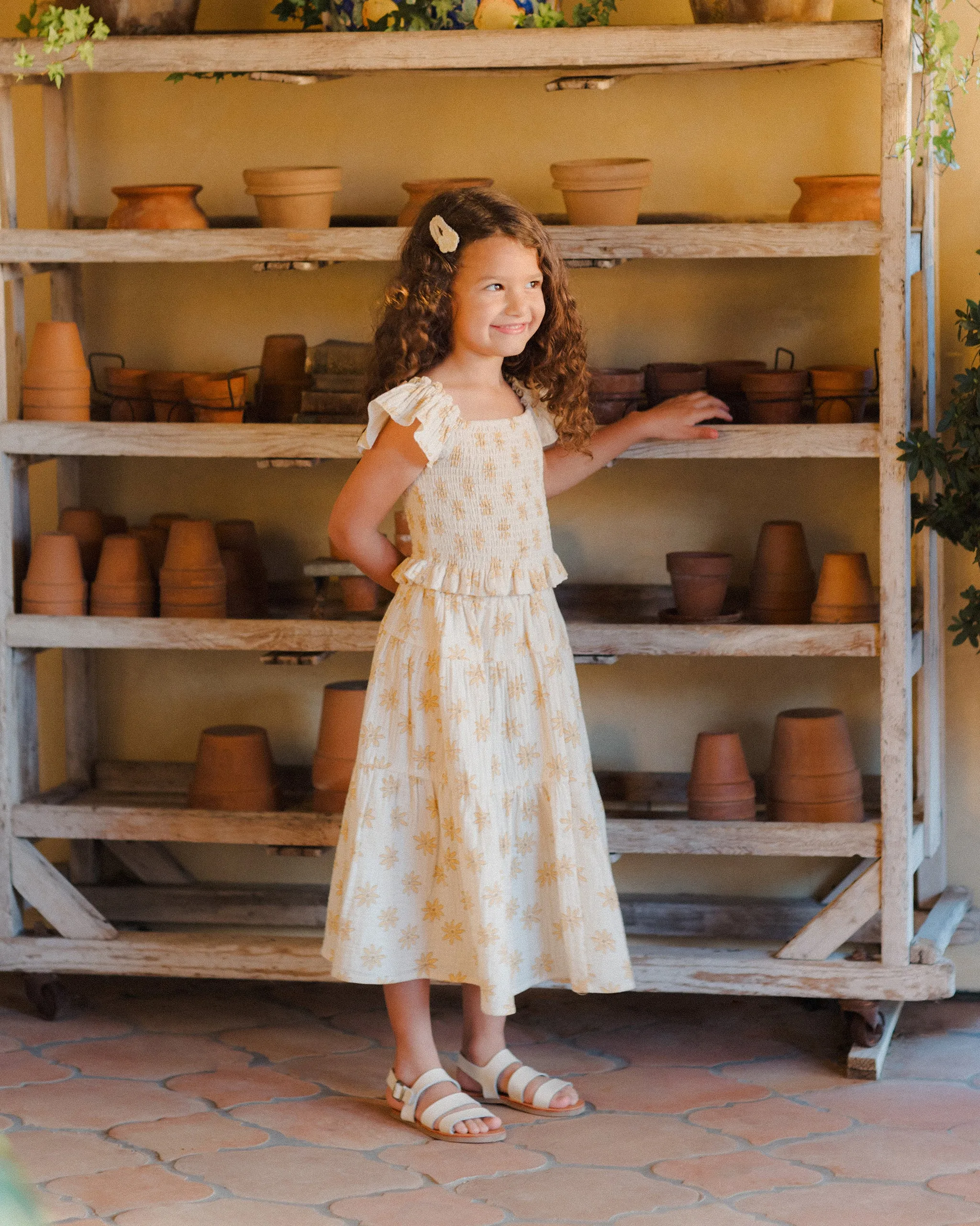 RYLEE   CRU Tiered Midi Skirt  || Daisies