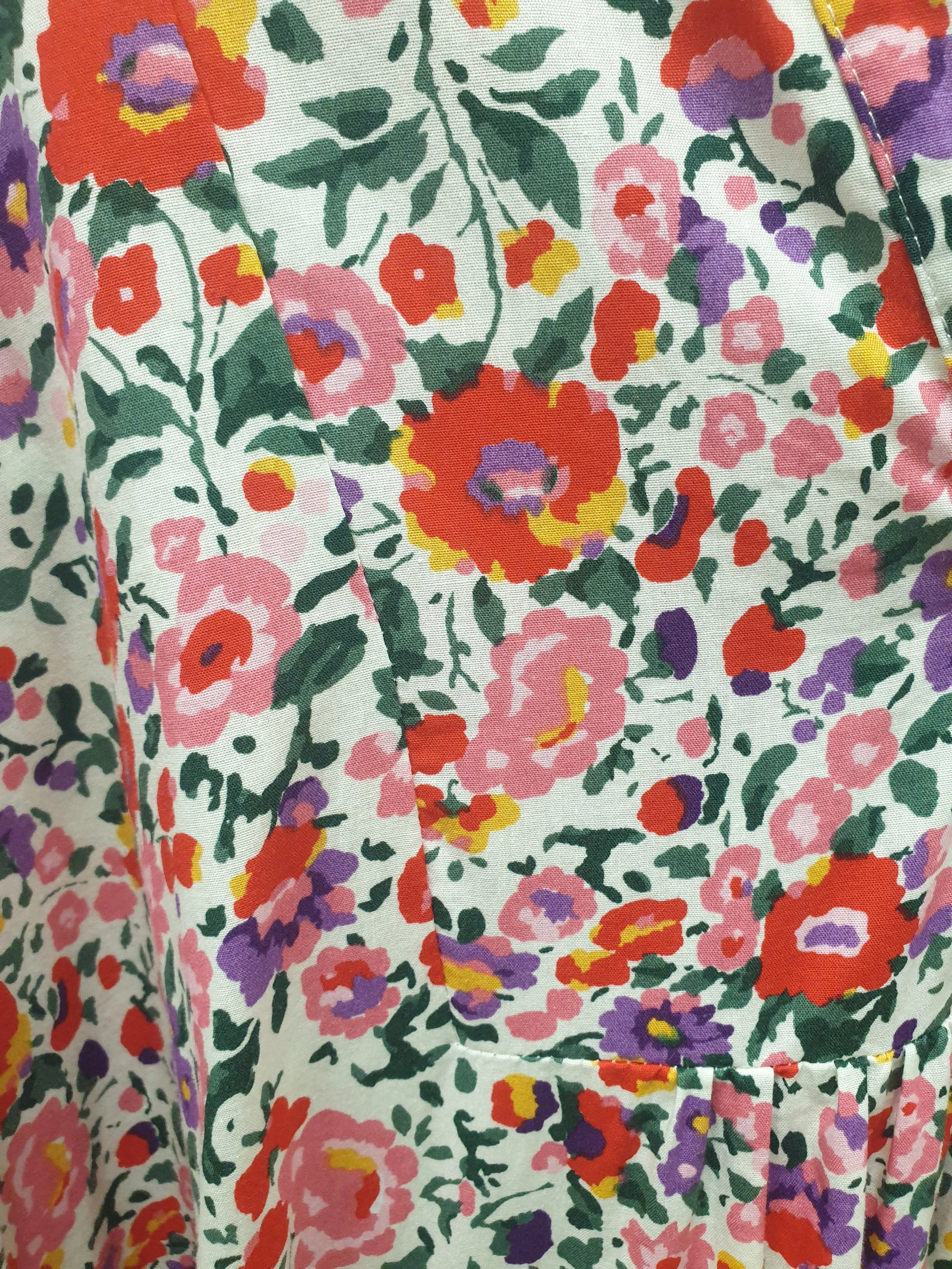 She Street floral print long sleeve dress fits size 20-22