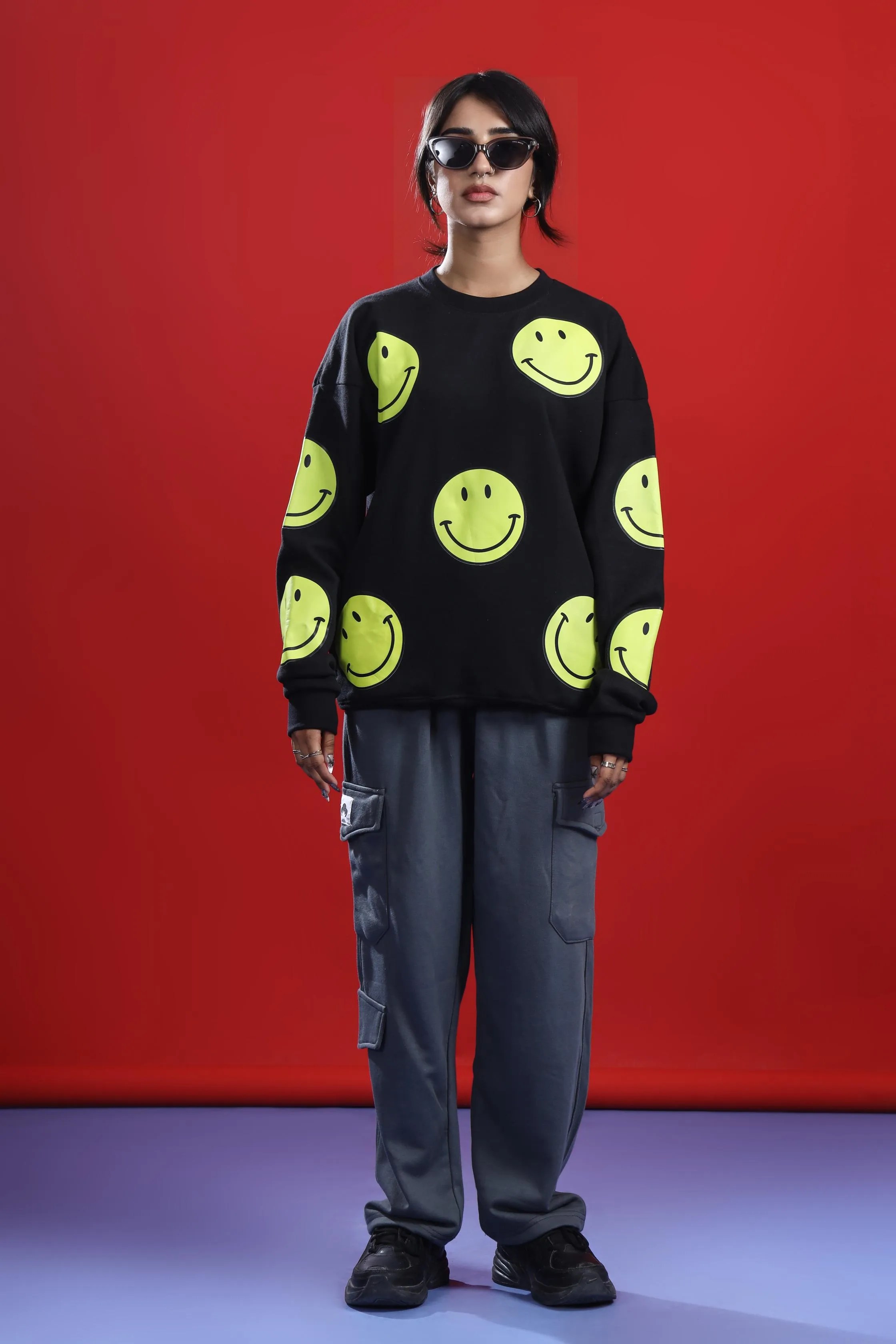 SMILEY OVERSIZED SWEATSHIRT