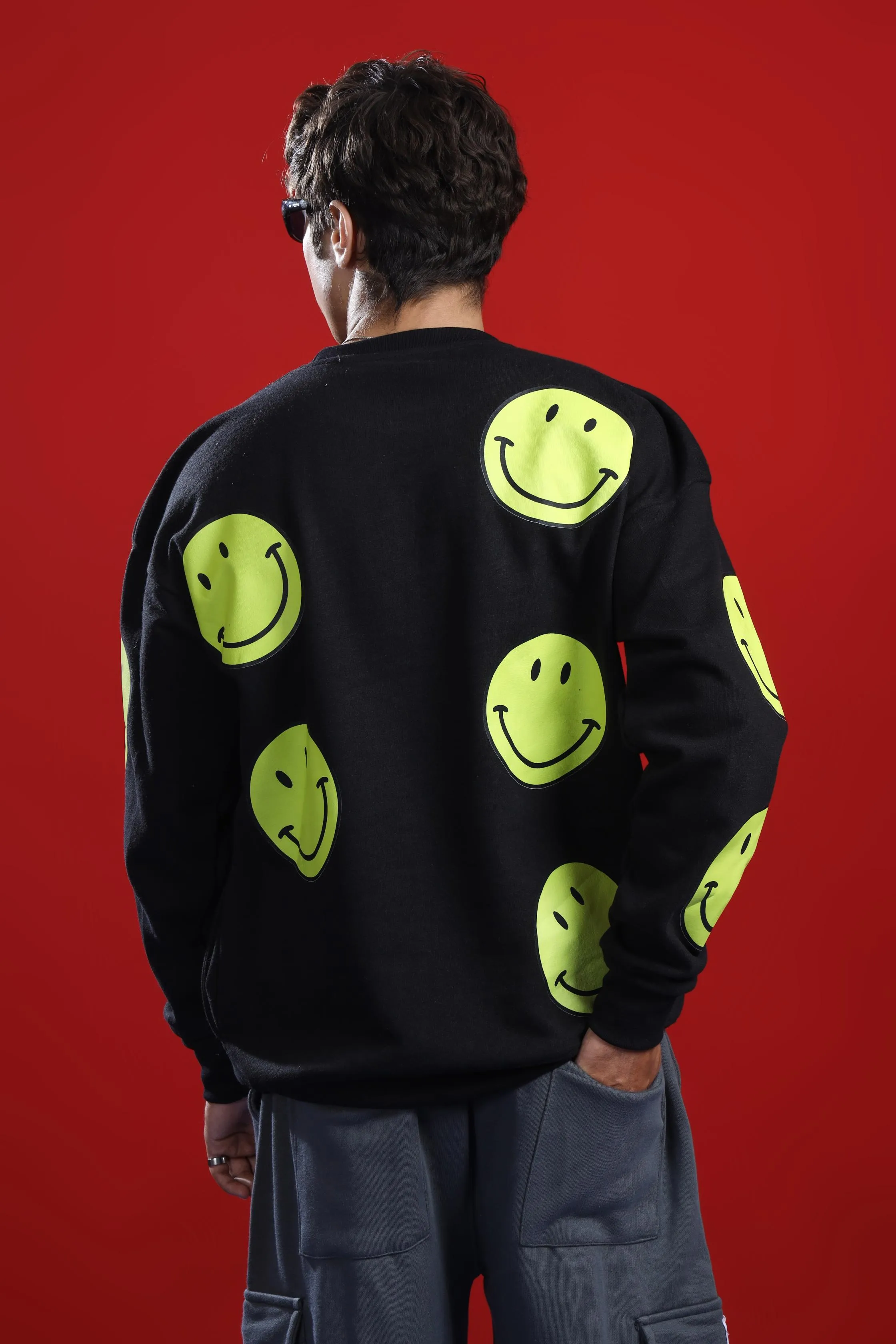 SMILEY OVERSIZED SWEATSHIRT