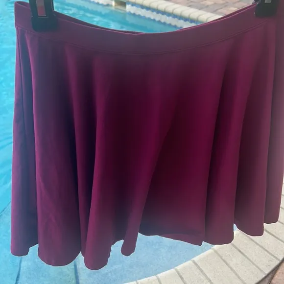 Talula Aritzia Purple Wine Knit Mini Pleated Skater Skirt sz S EUC Barbiecore