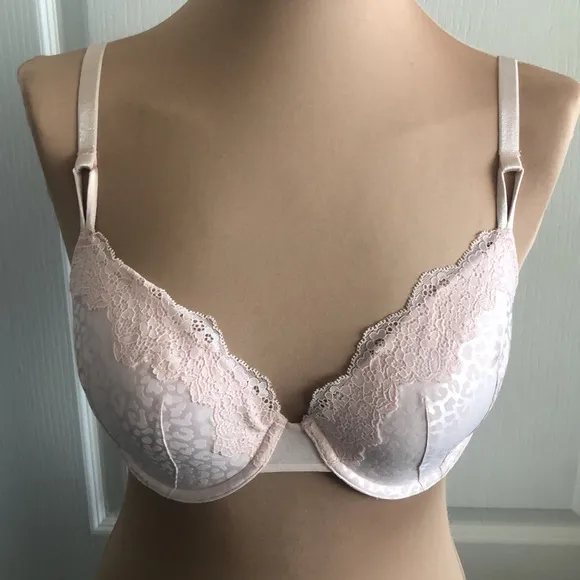 VICTORIA'S SECRET Sexy Tee Lightly-Lined Lace Trim Demi Bra Light Pink 36C