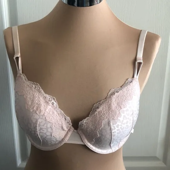 VICTORIA'S SECRET Sexy Tee Lightly-Lined Lace Trim Demi Bra Light Pink 36C