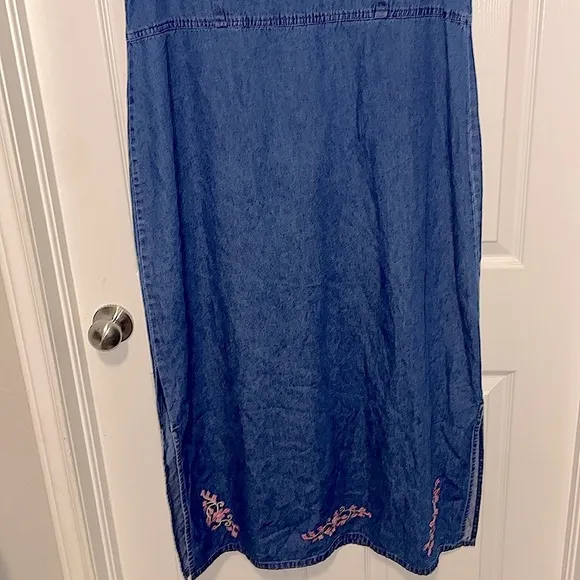 Vintage Denim Dress Womens Large Long Embroidered Sleeveless Floral Midi Maxi