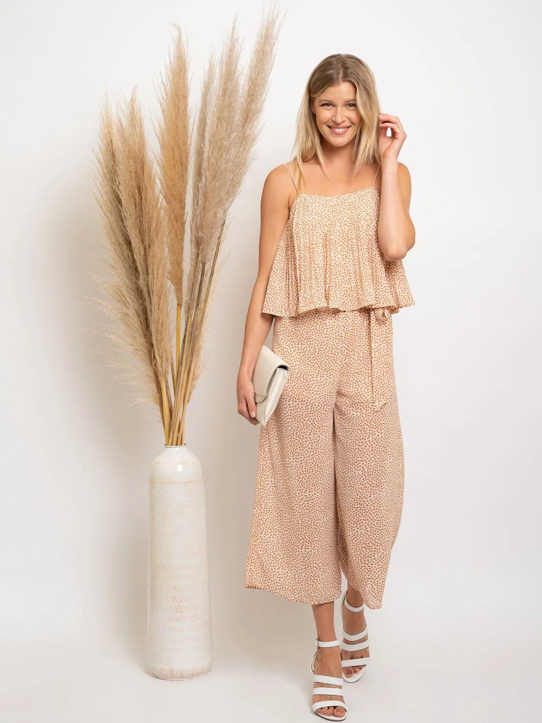 WOMEN'S WOVEN LEAF PRINT TIE FRONT JUMPSUIT