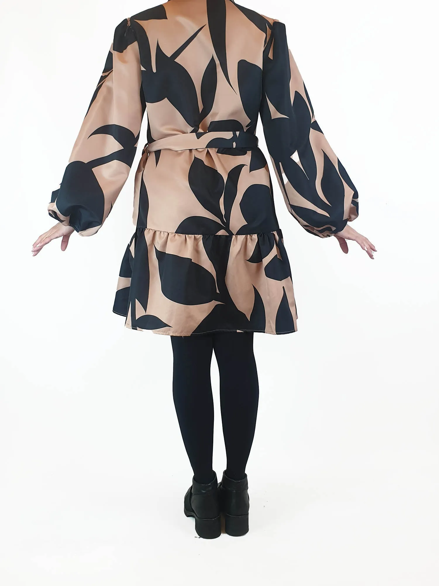 YH & CO brown and black print oversize dress size 10